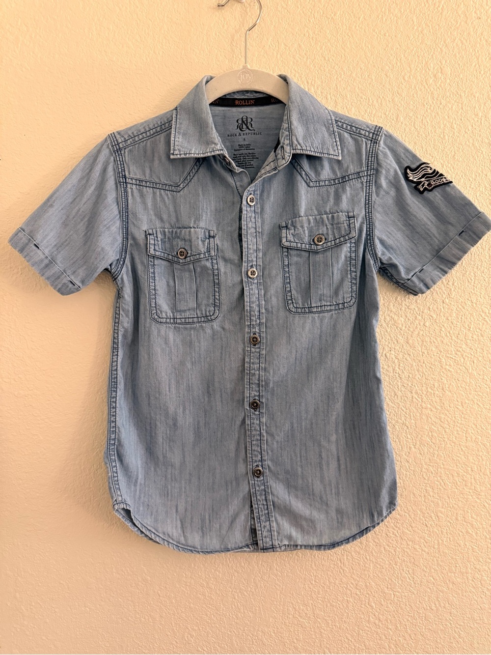 Rock & Republic Light Blue Denim Button-Front Shirt